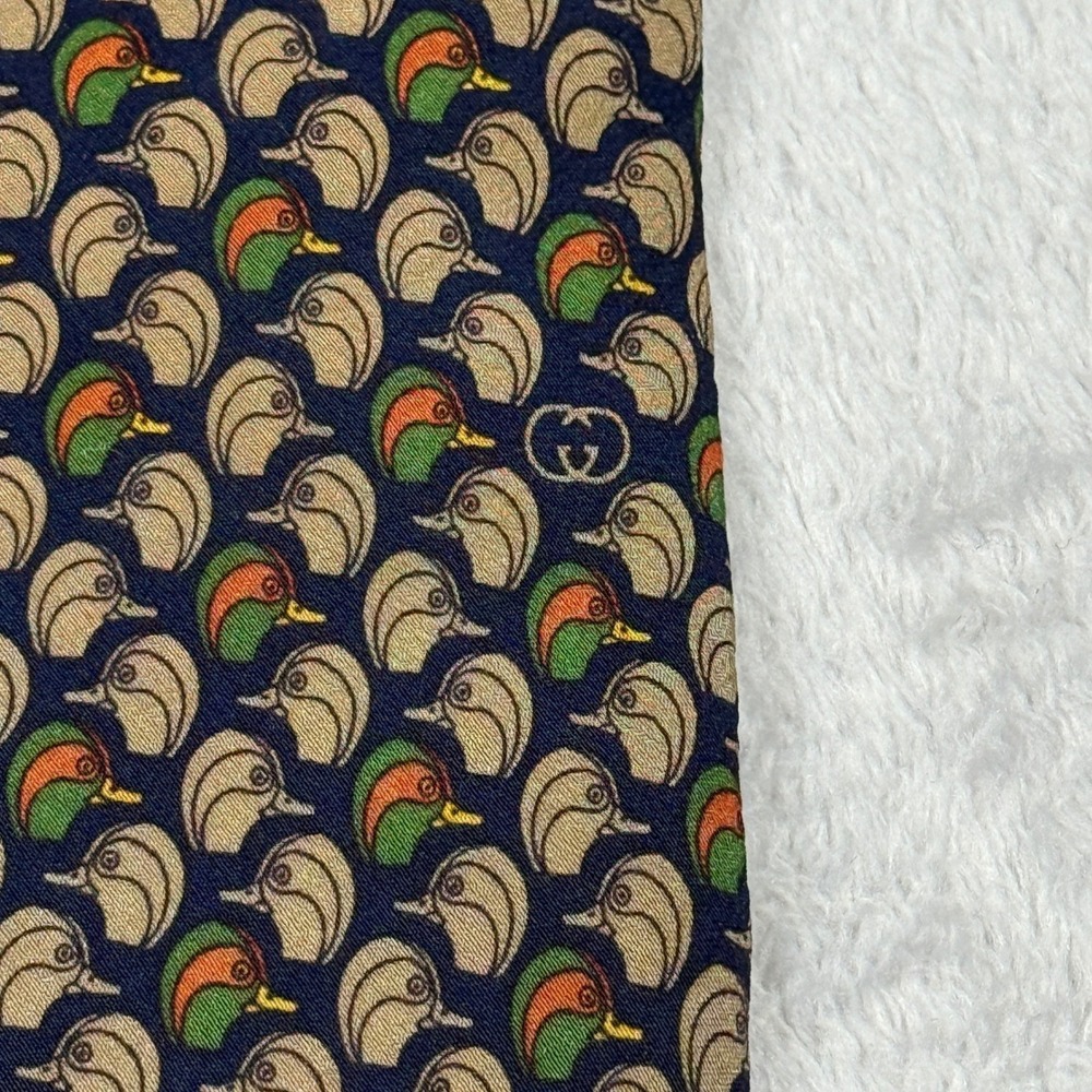 Vintage Gucci Silk Tie Mens Navy Blue Mallard Duck Head Interlocking G Italy - Picture 4 of 6